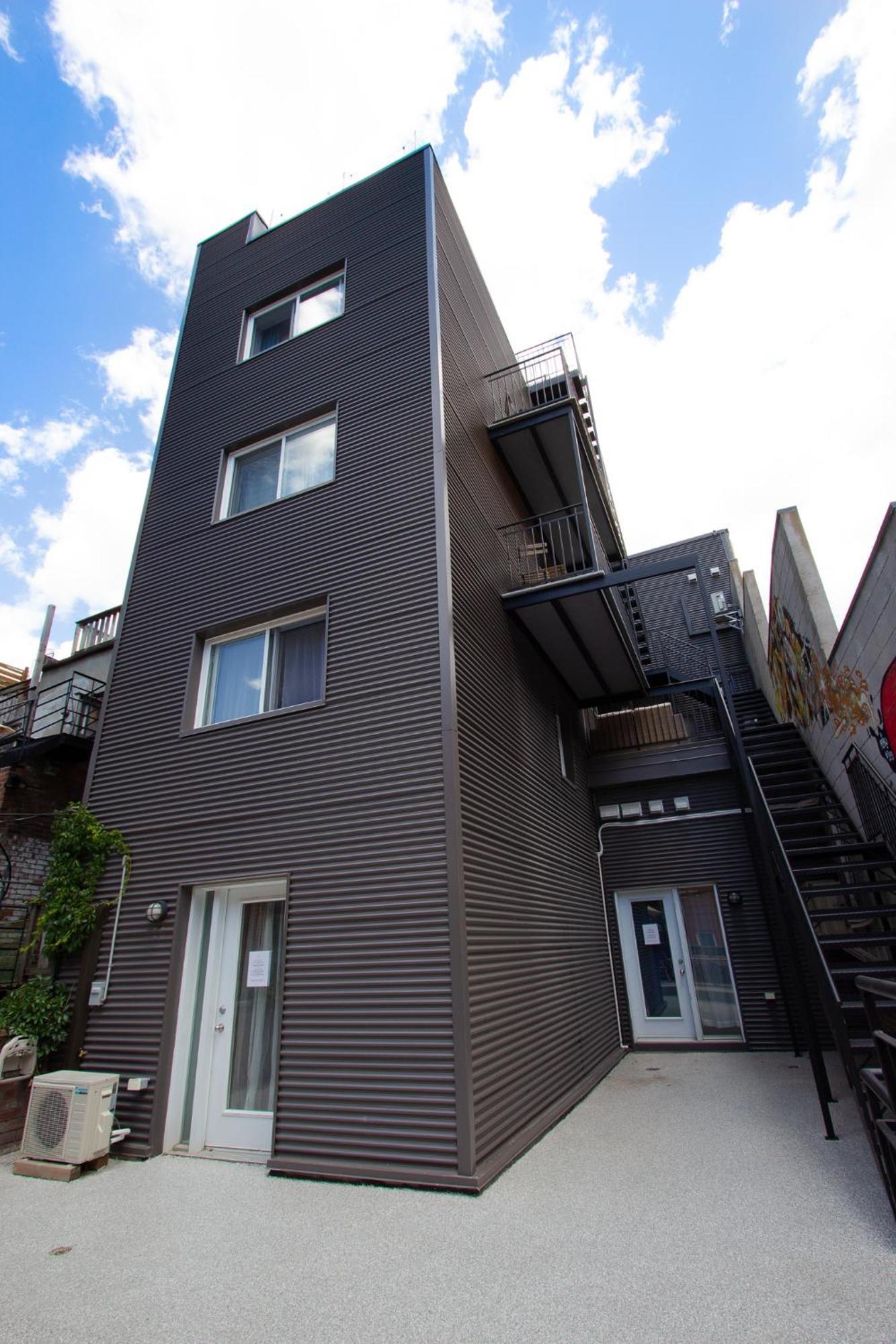 Fiction - Selfcheckin - Rooftop - Terraces - St-Denis Apartment Montreal Exterior photo